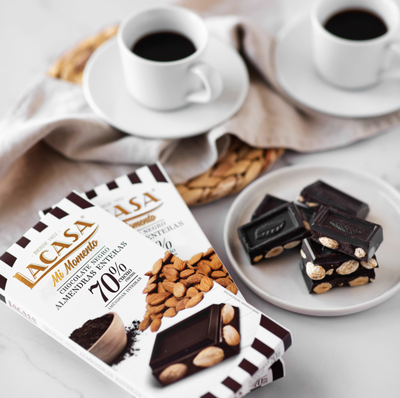 Chocolate 70% Cacao con Almendras Enteras